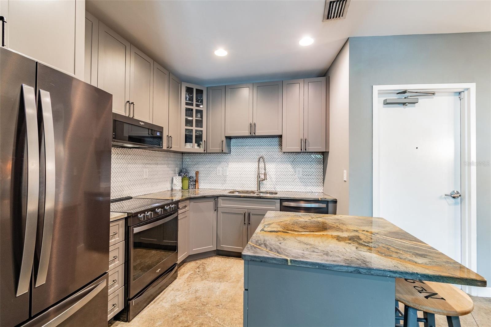 5008 S MACDILL AVE #4