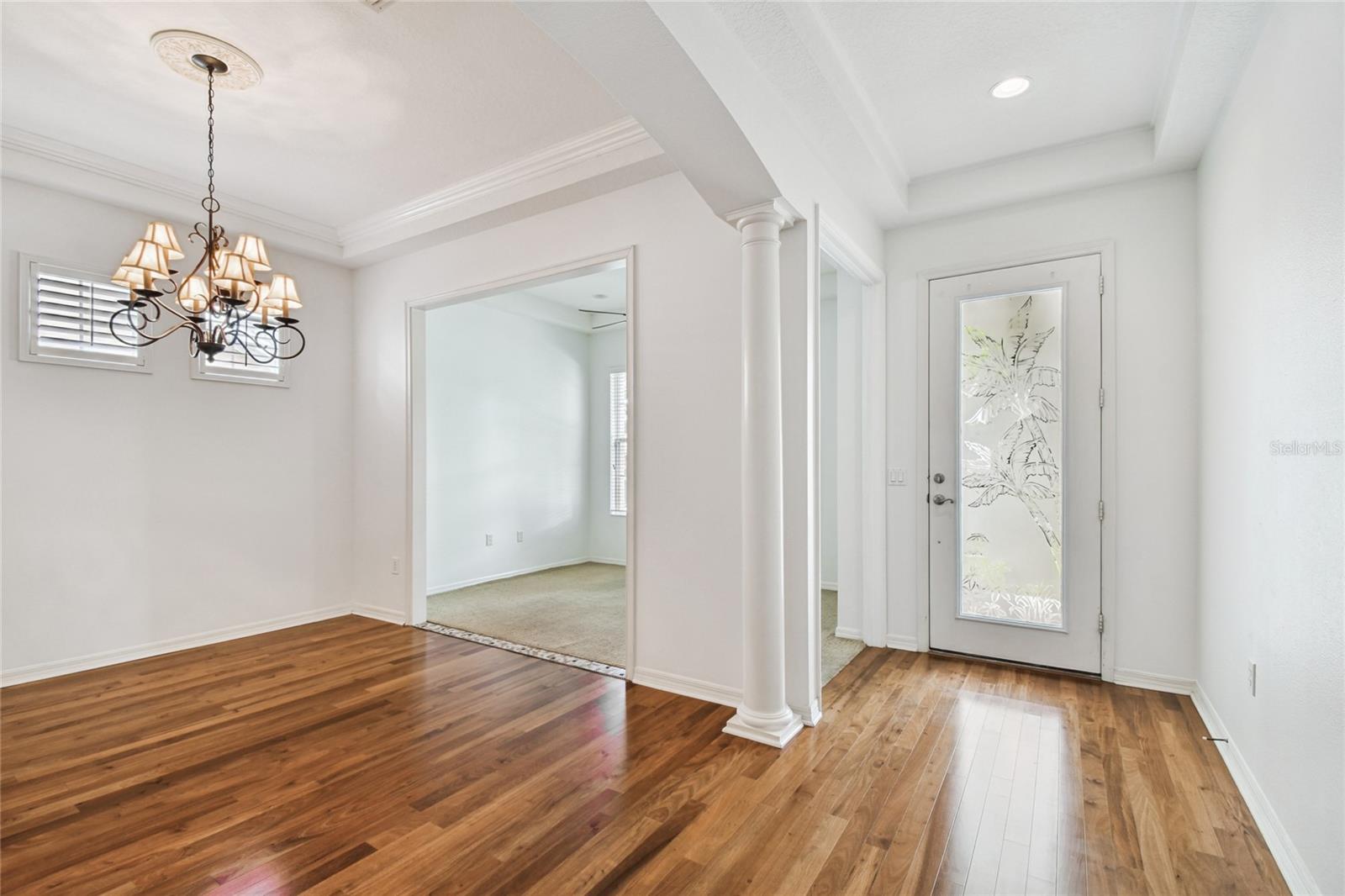 14605 CHATSWORTH MANOR CIR