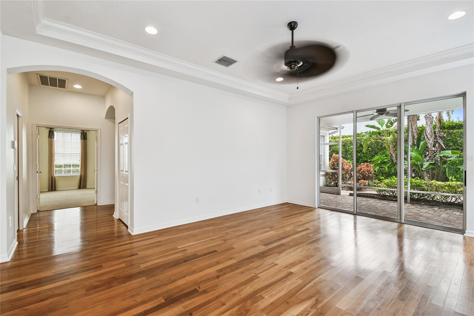 14605 CHATSWORTH MANOR CIR