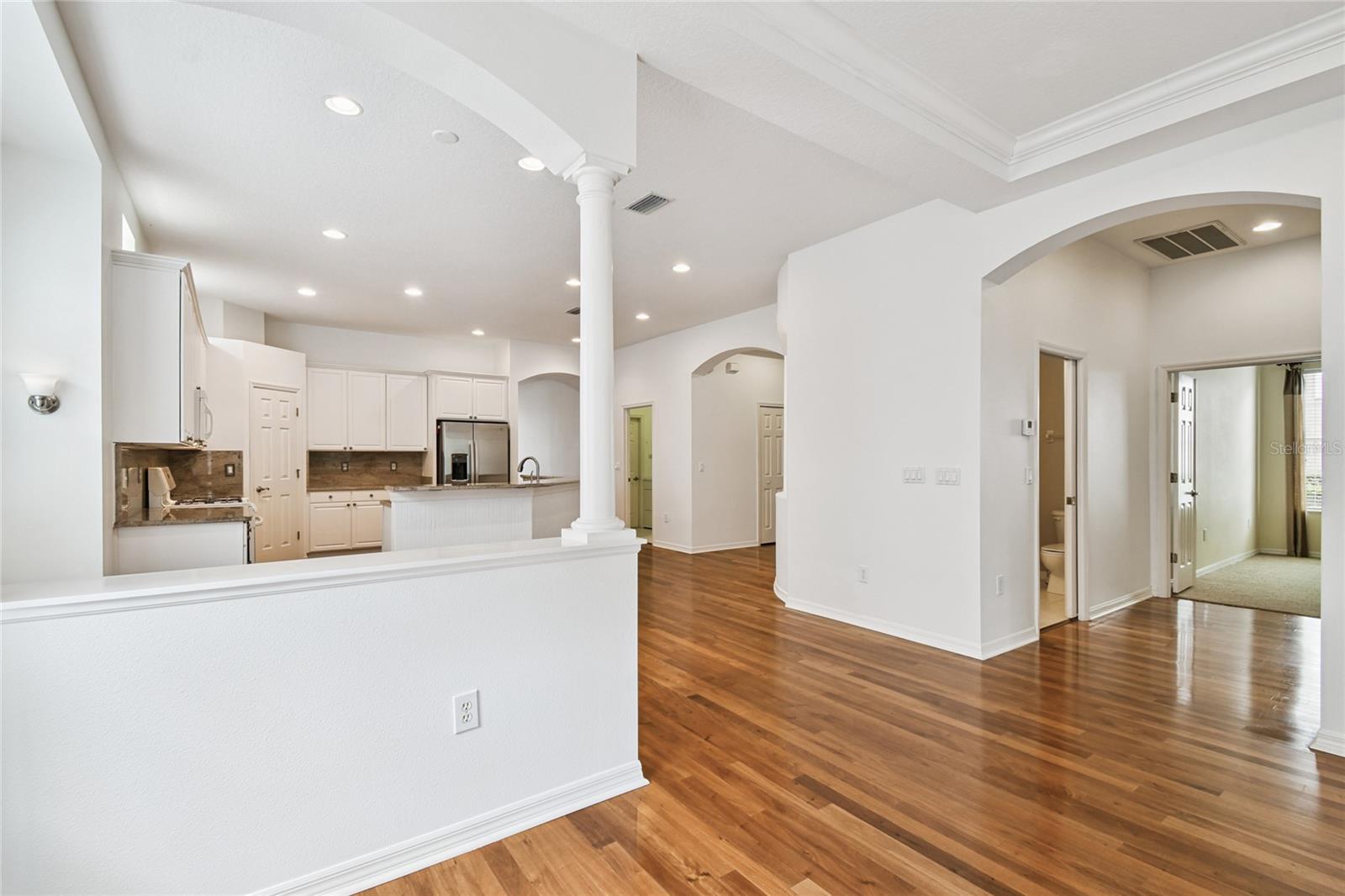 14605 CHATSWORTH MANOR CIR