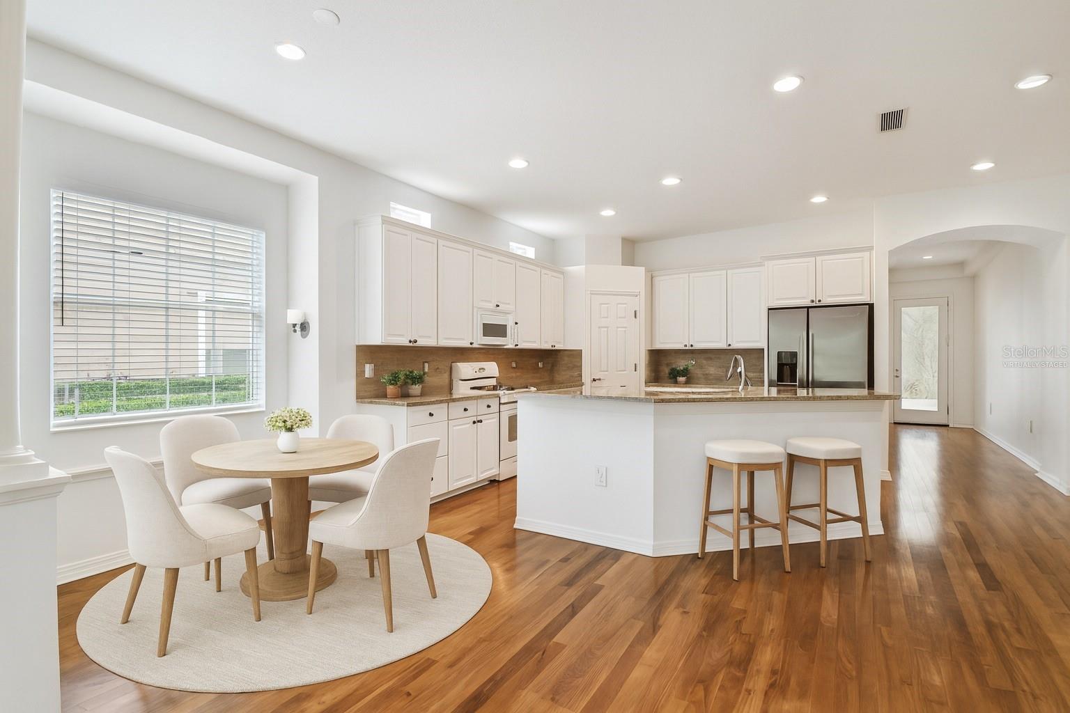 14605 CHATSWORTH MANOR CIR