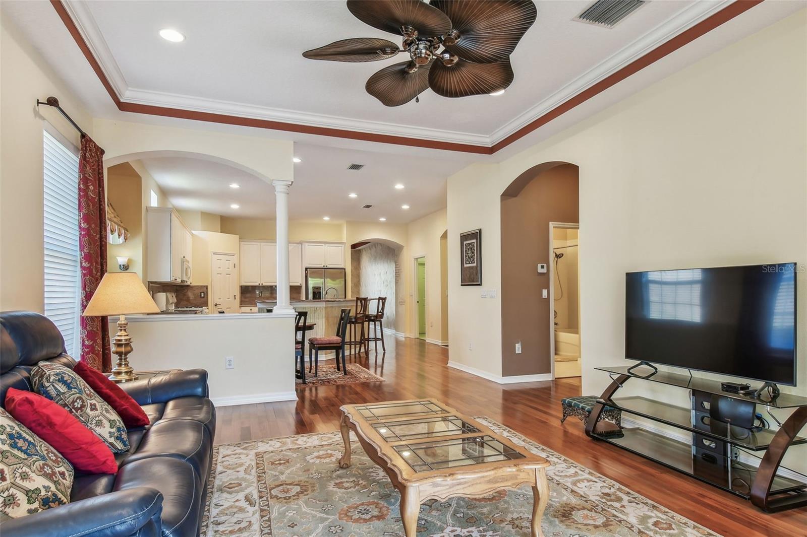 14605 CHATSWORTH MANOR CIR