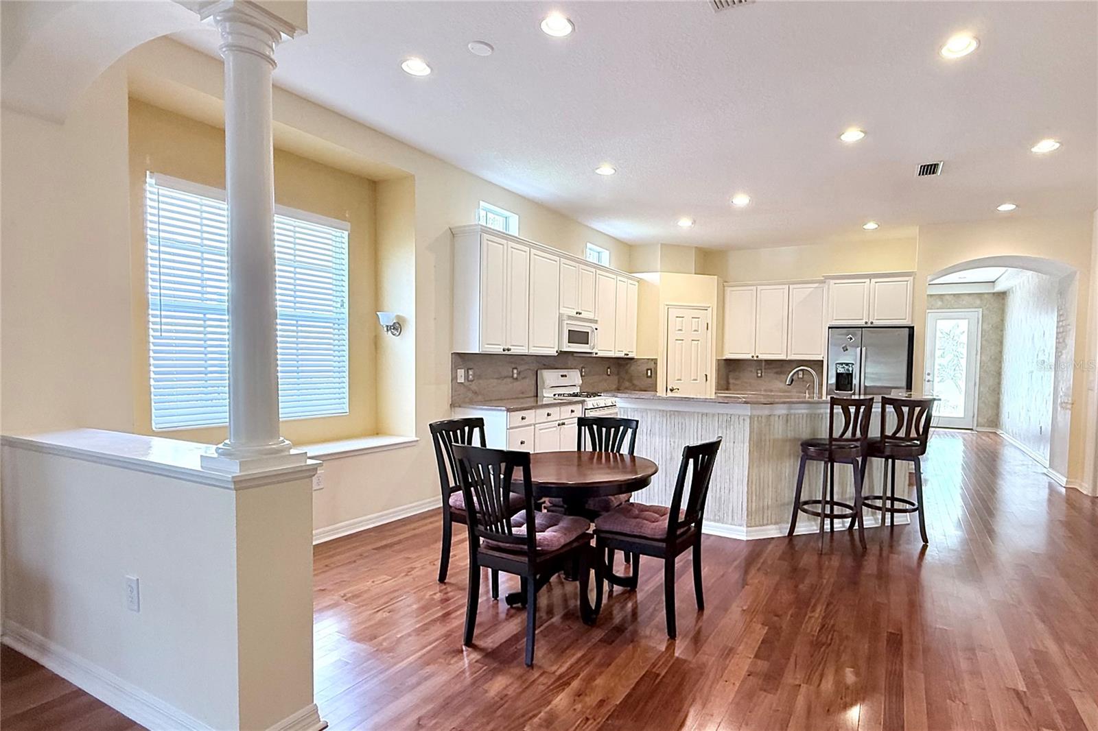 14605 CHATSWORTH MANOR CIR