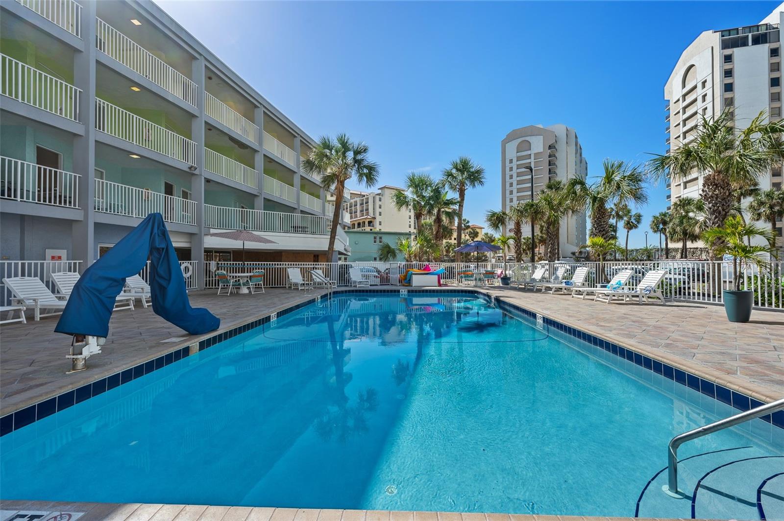 445 S GULFVIEW BLVD #313