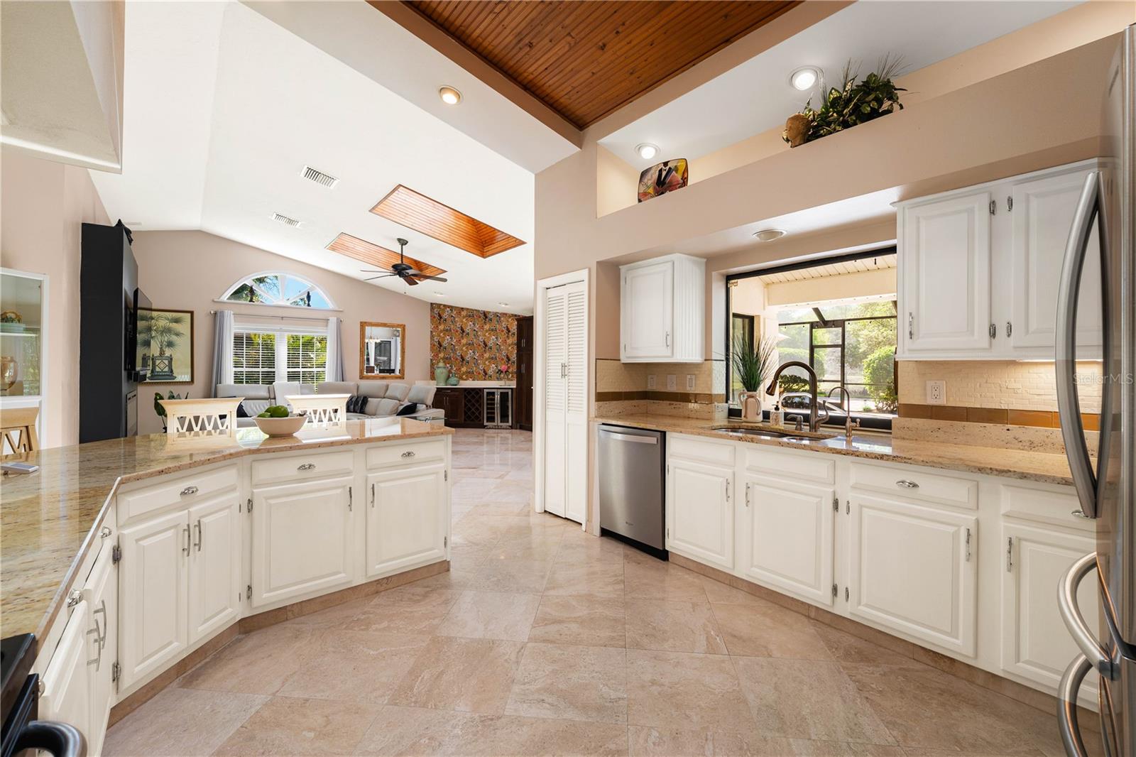 2796 ST ANDREWS BLVD