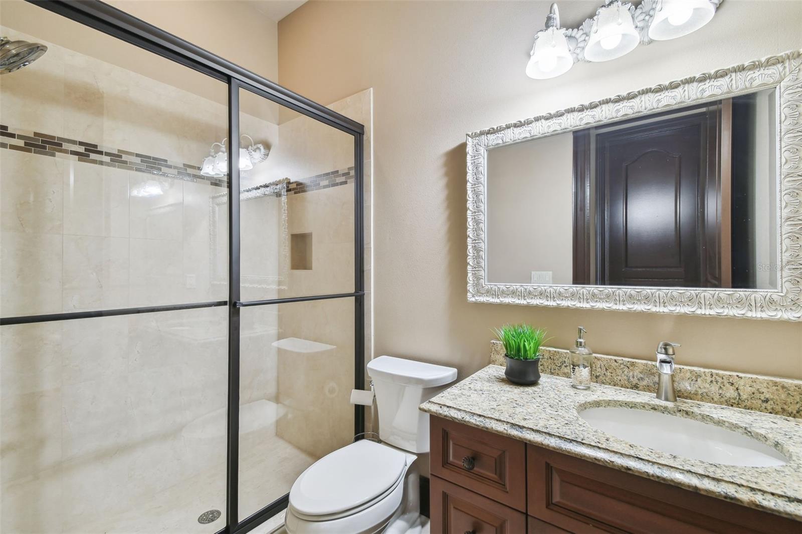 17005 MADRES DE AVILA