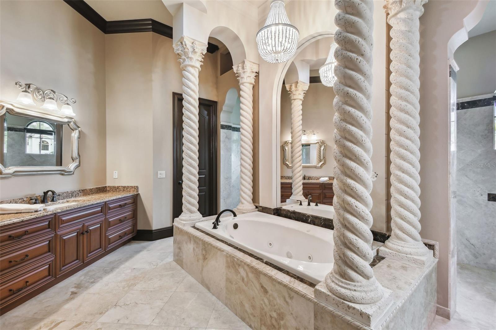 17005 MADRES DE AVILA