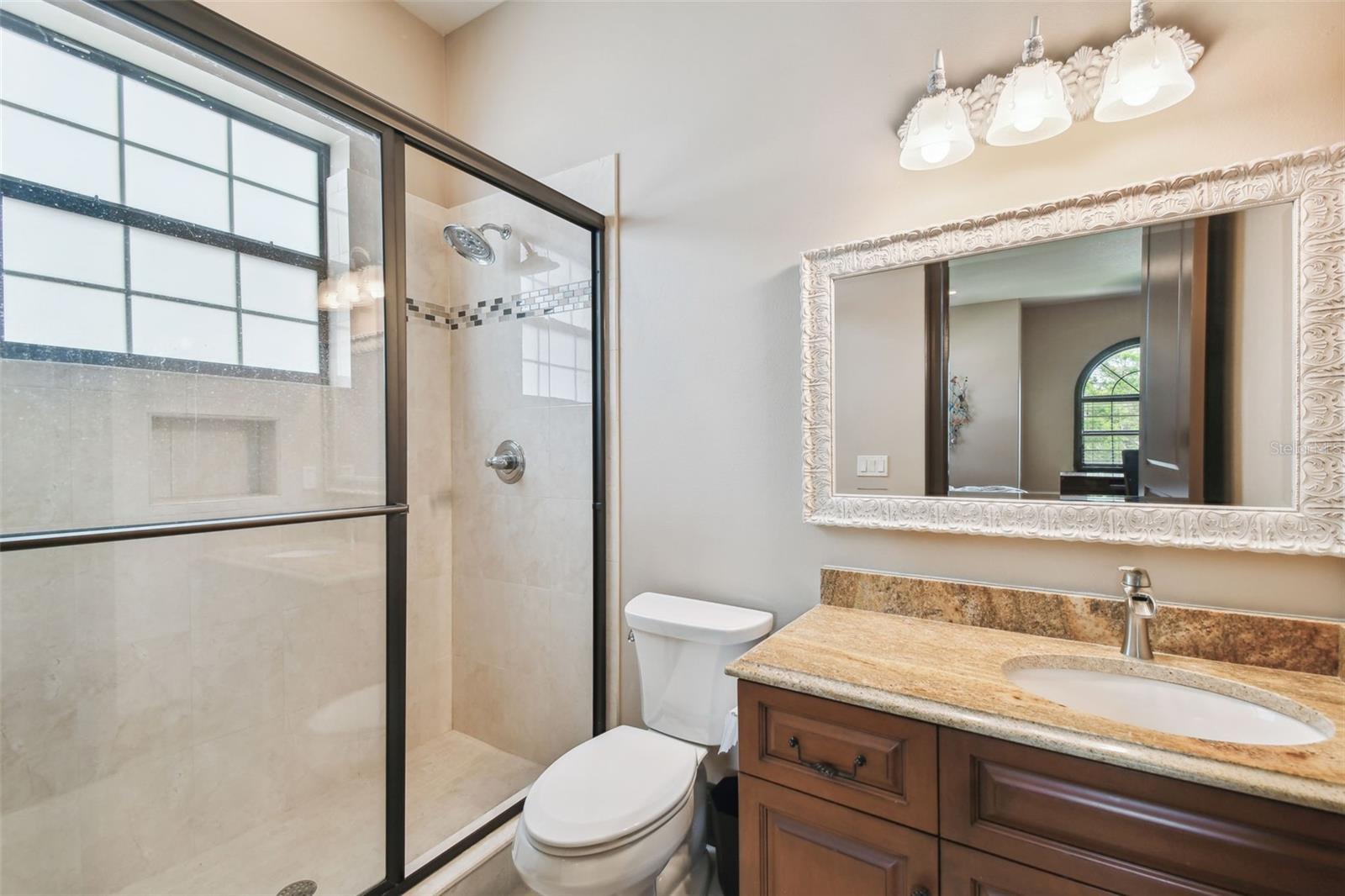 17005 MADRES DE AVILA