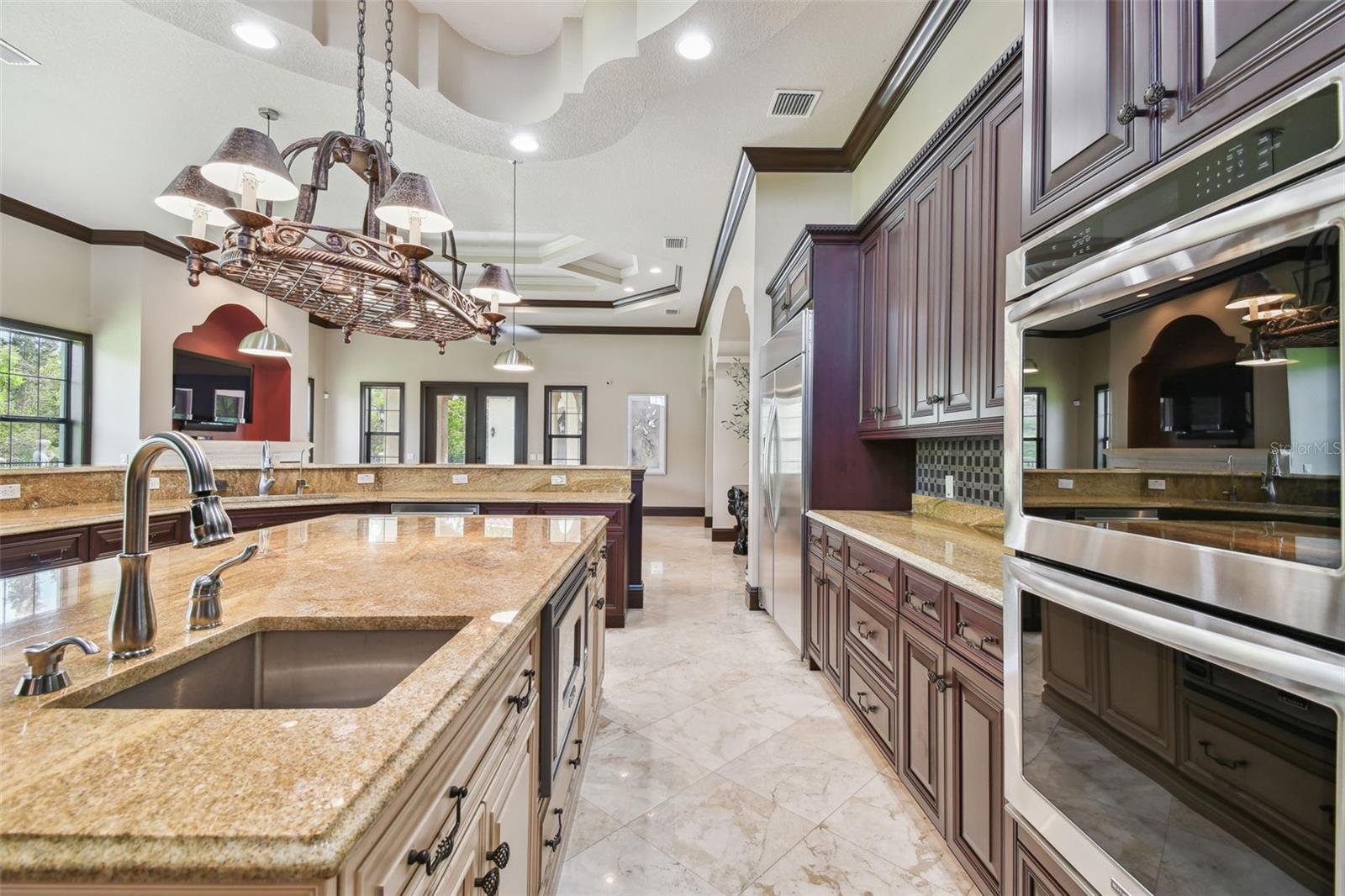 17005 MADRES DE AVILA