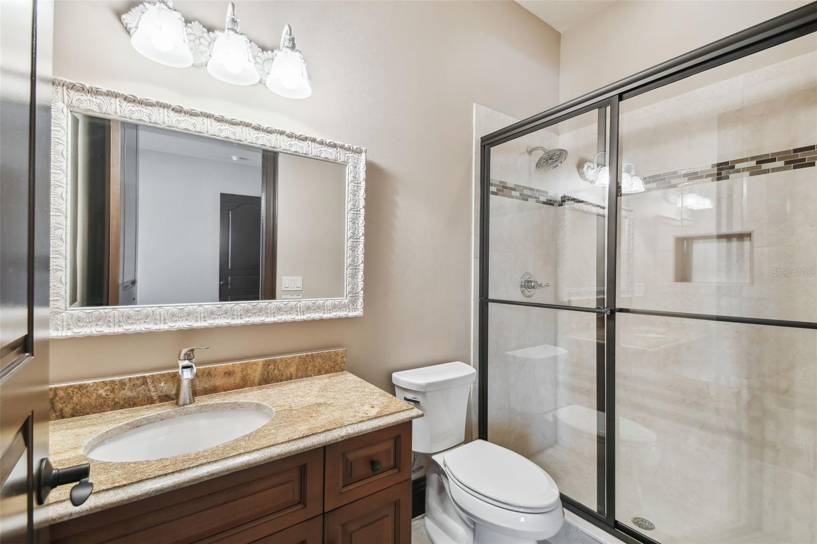 17005 MADRES DE AVILA