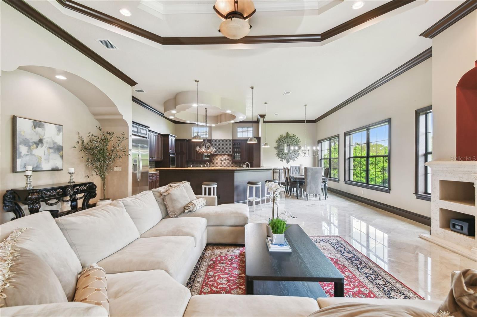 17005 MADRES DE AVILA