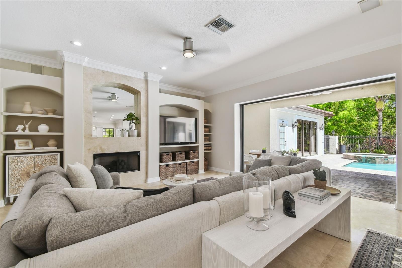 17003 MADRES DE AVILA