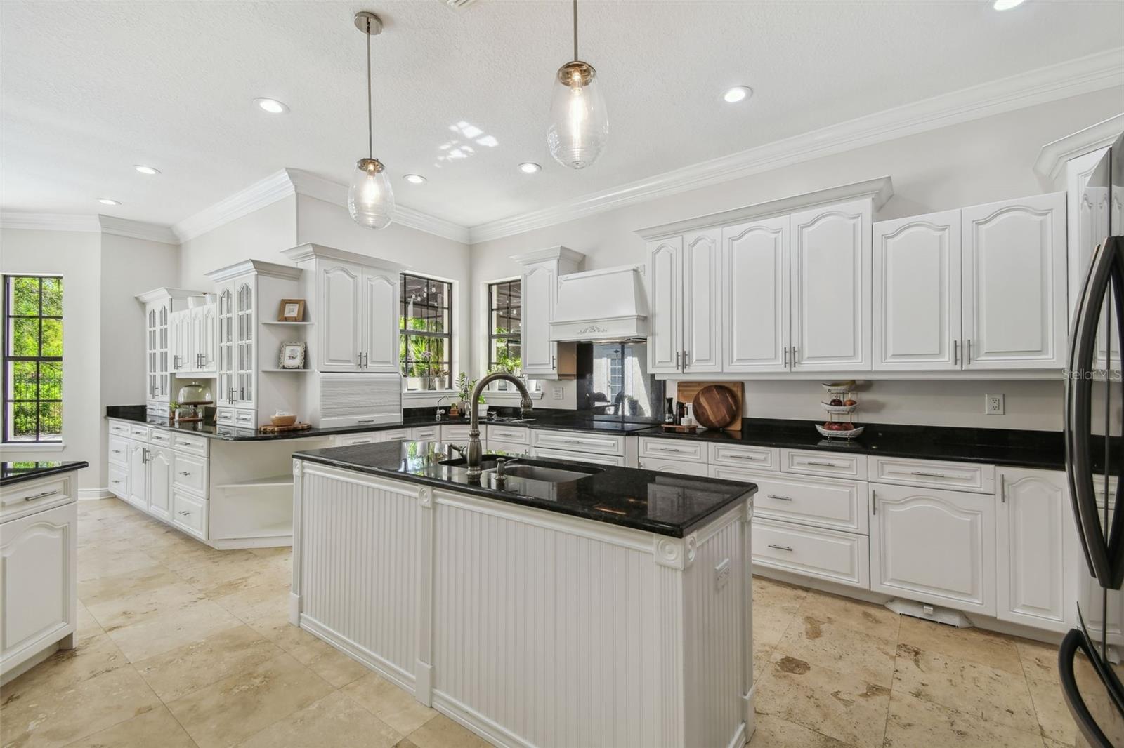 17003 MADRES DE AVILA