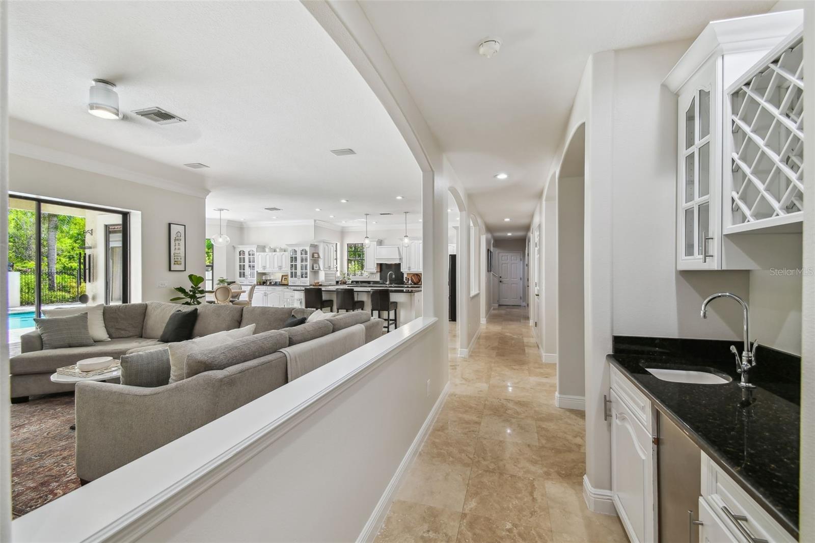 17003 MADRES DE AVILA