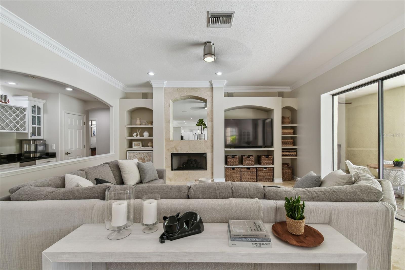 17003 MADRES DE AVILA