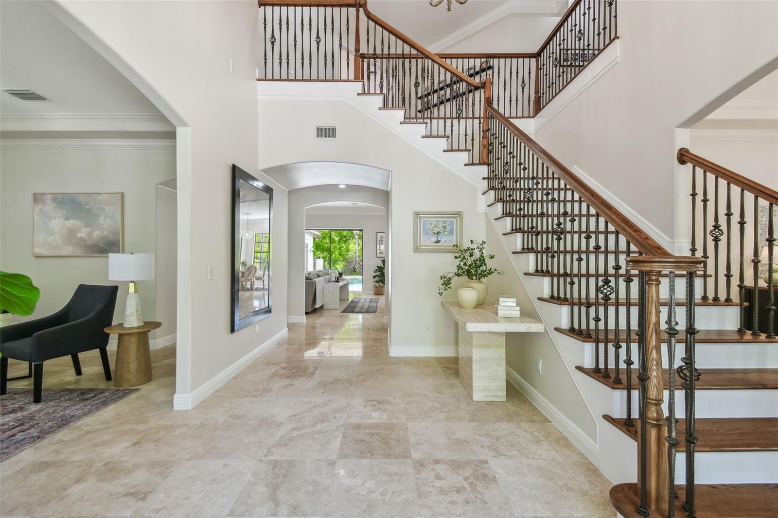 17003 MADRES DE AVILA