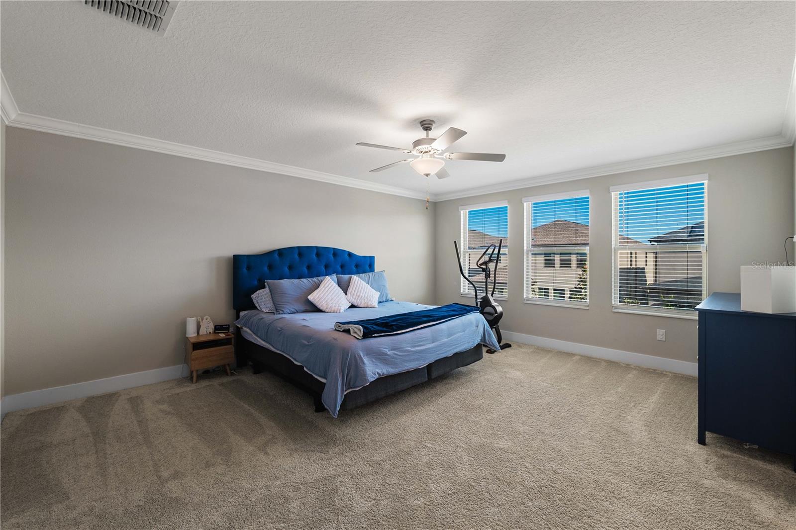 8609 WINNING FIELDS RD