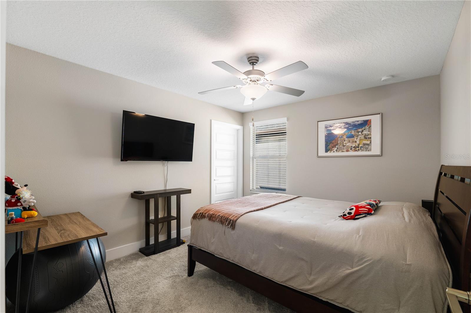 8609 WINNING FIELDS RD