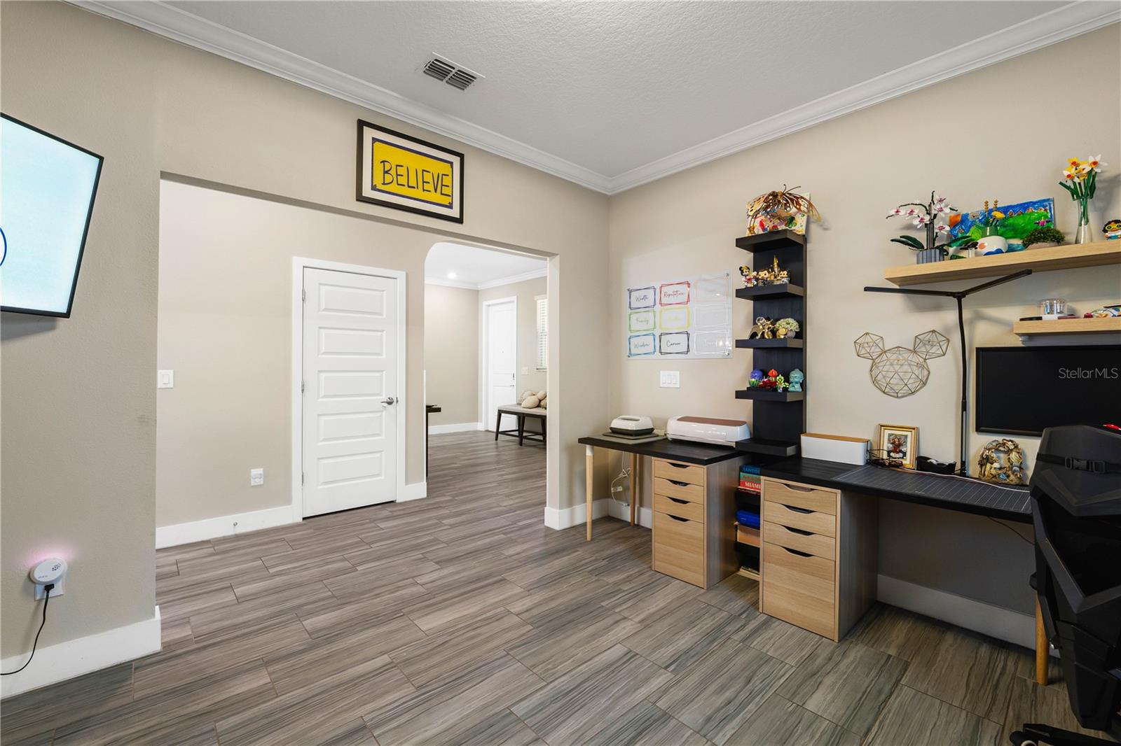 8609 WINNING FIELDS RD