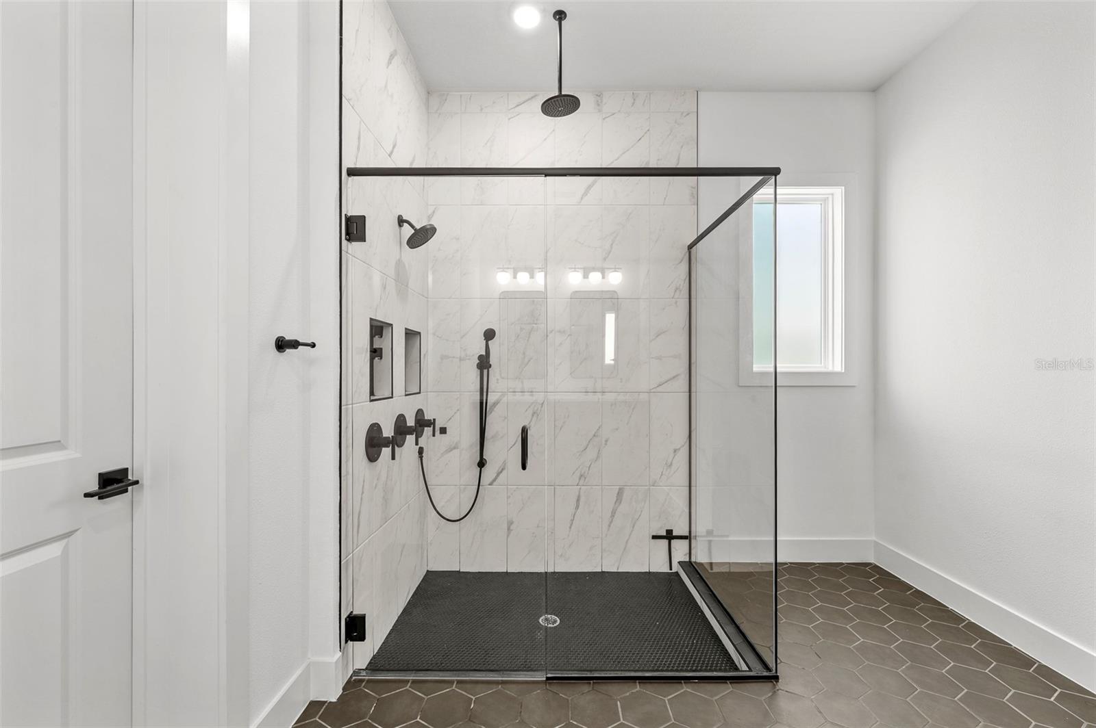 8720 DRUMMER PLANK DR