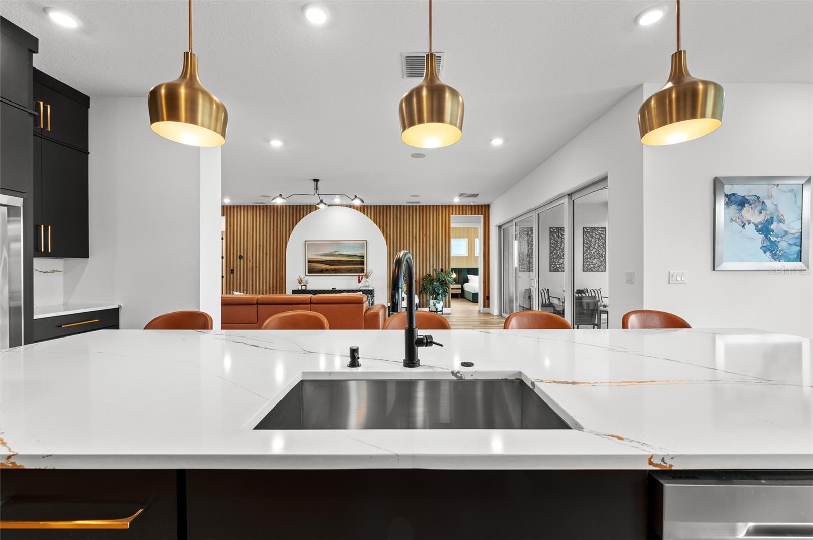 8720 DRUMMER PLANK DR