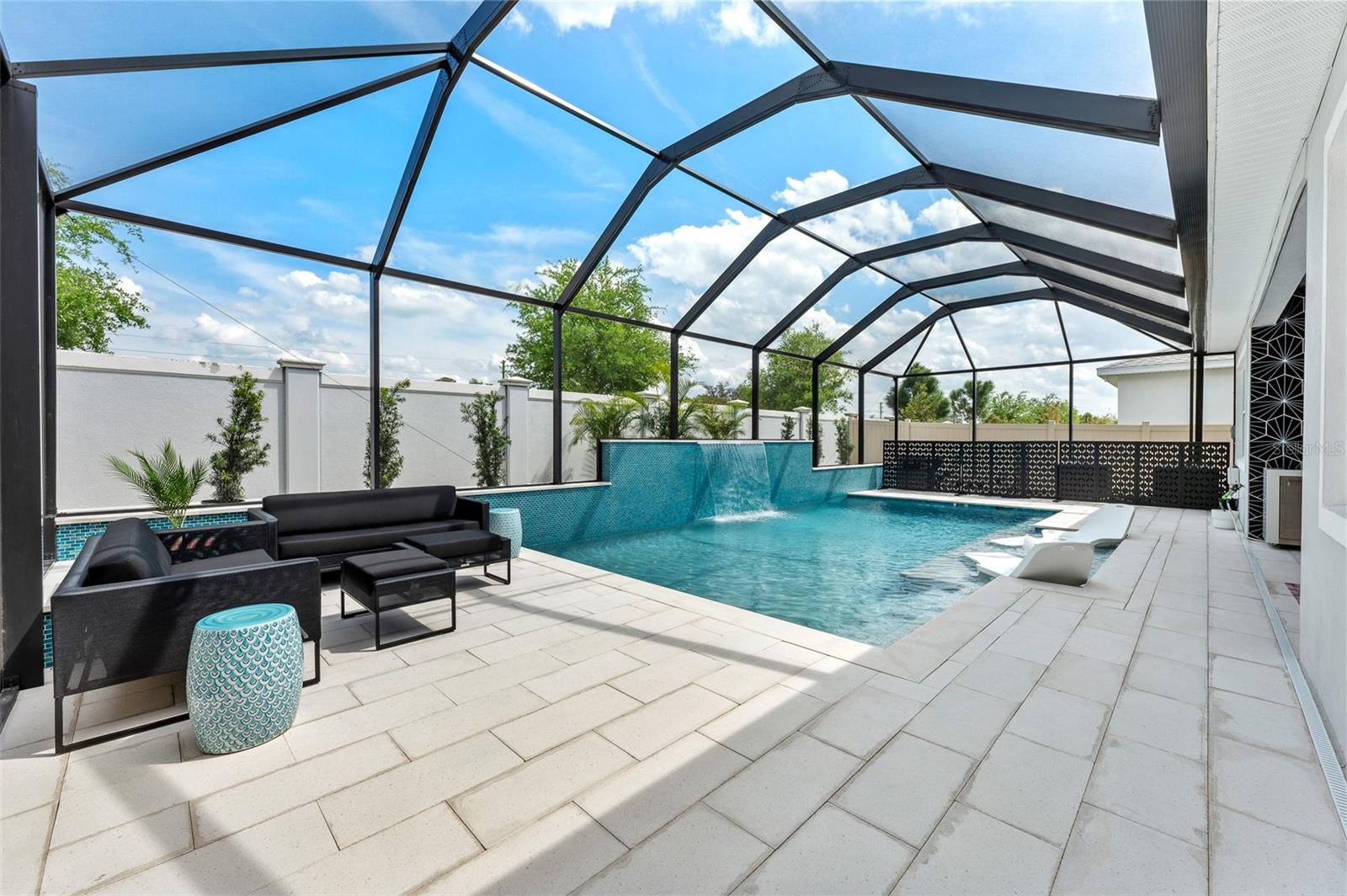 8720 DRUMMER PLANK DR