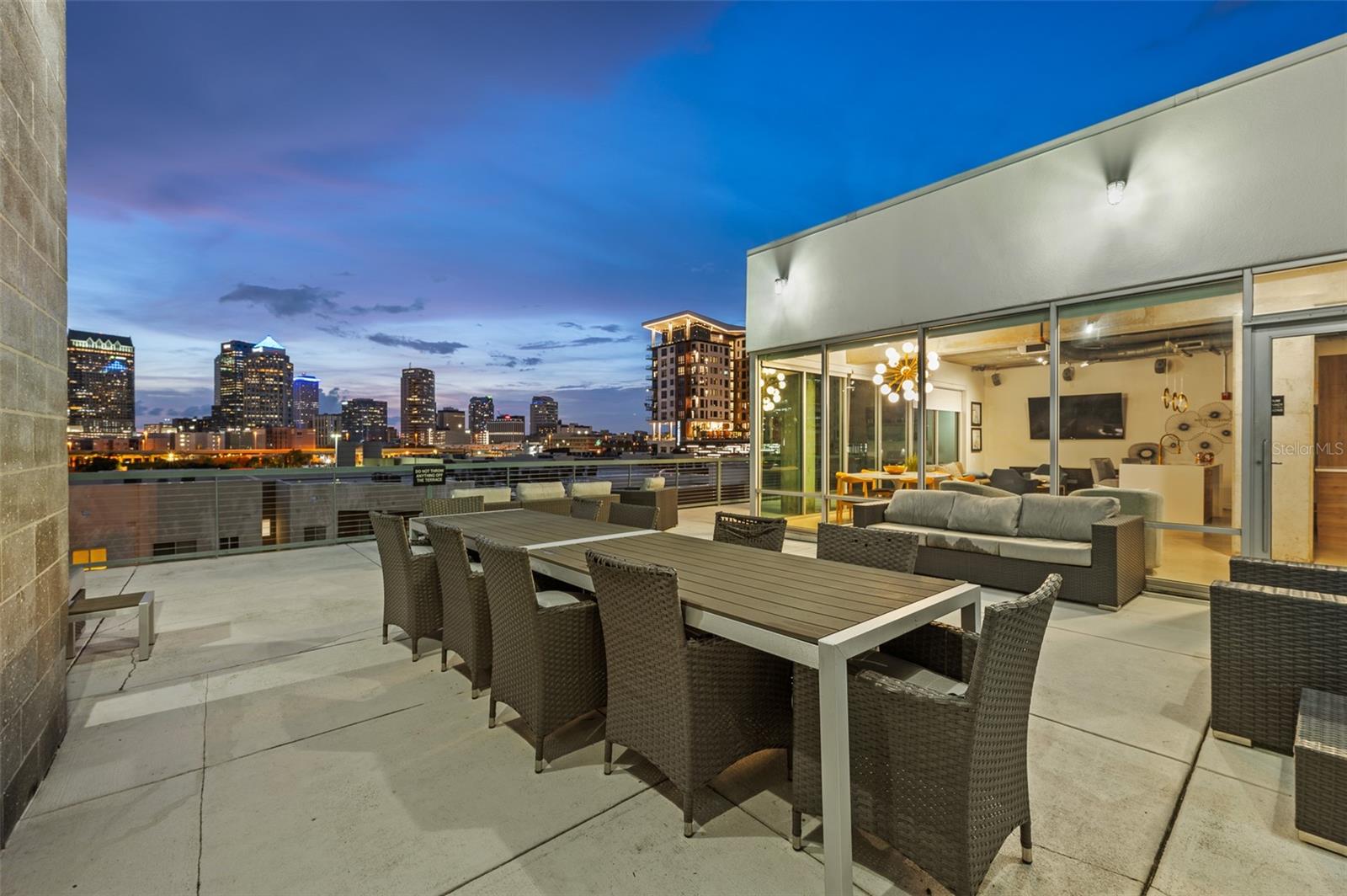101 N 12TH ST #206