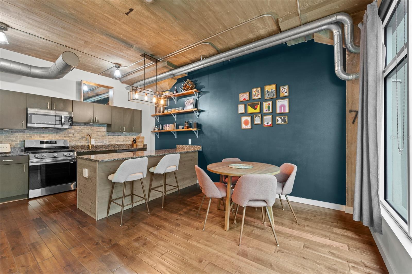 101 N 12TH ST #206