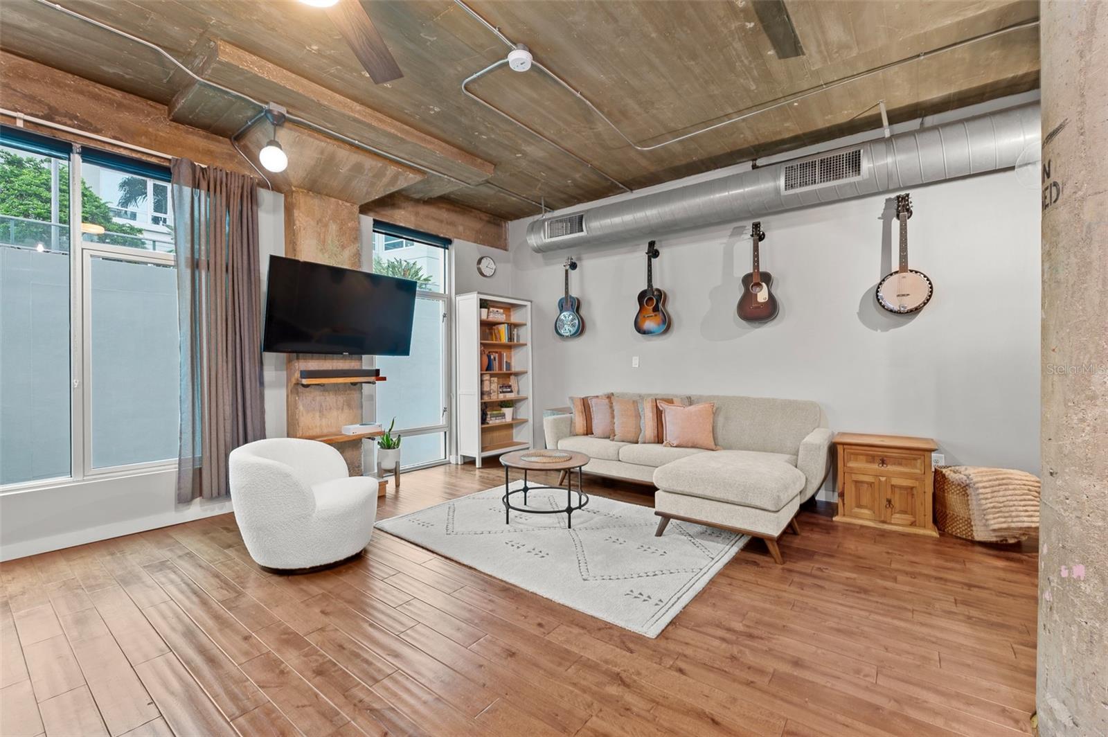 101 N 12TH ST #206