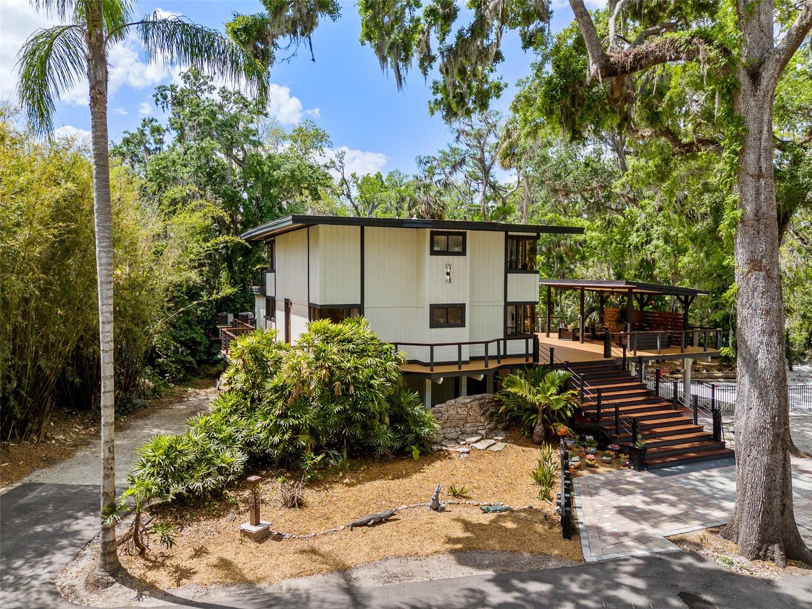 4701 RAMBLING RIVER RD
