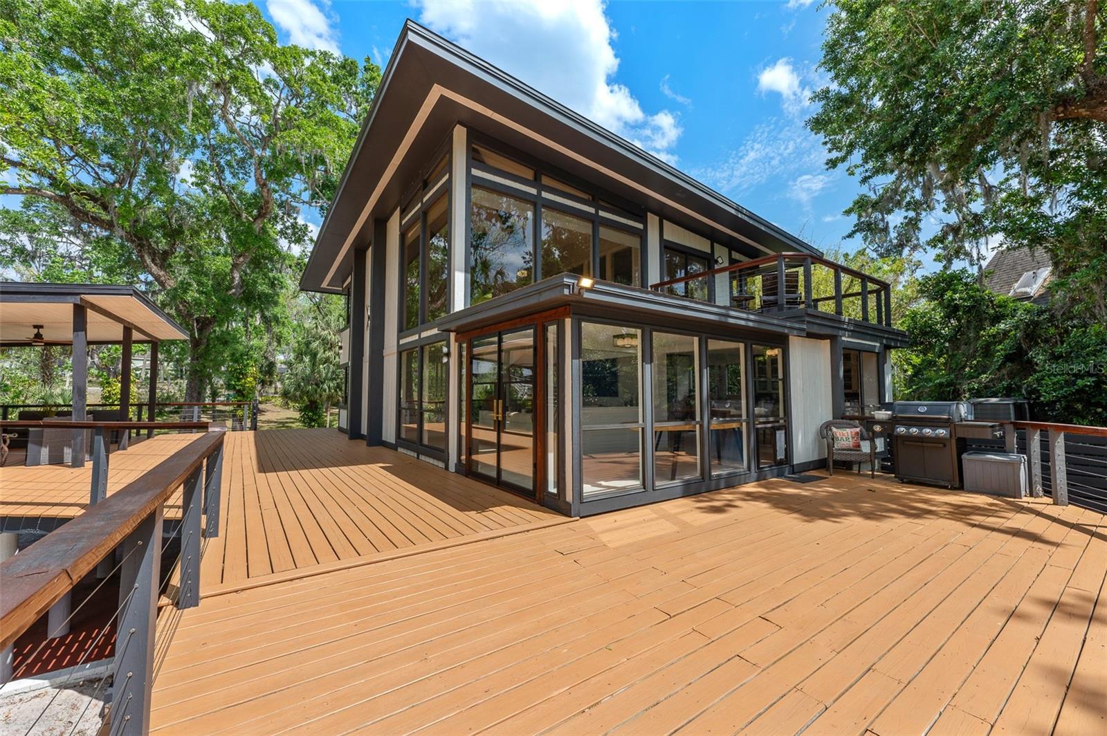 4701 RAMBLING RIVER RD
