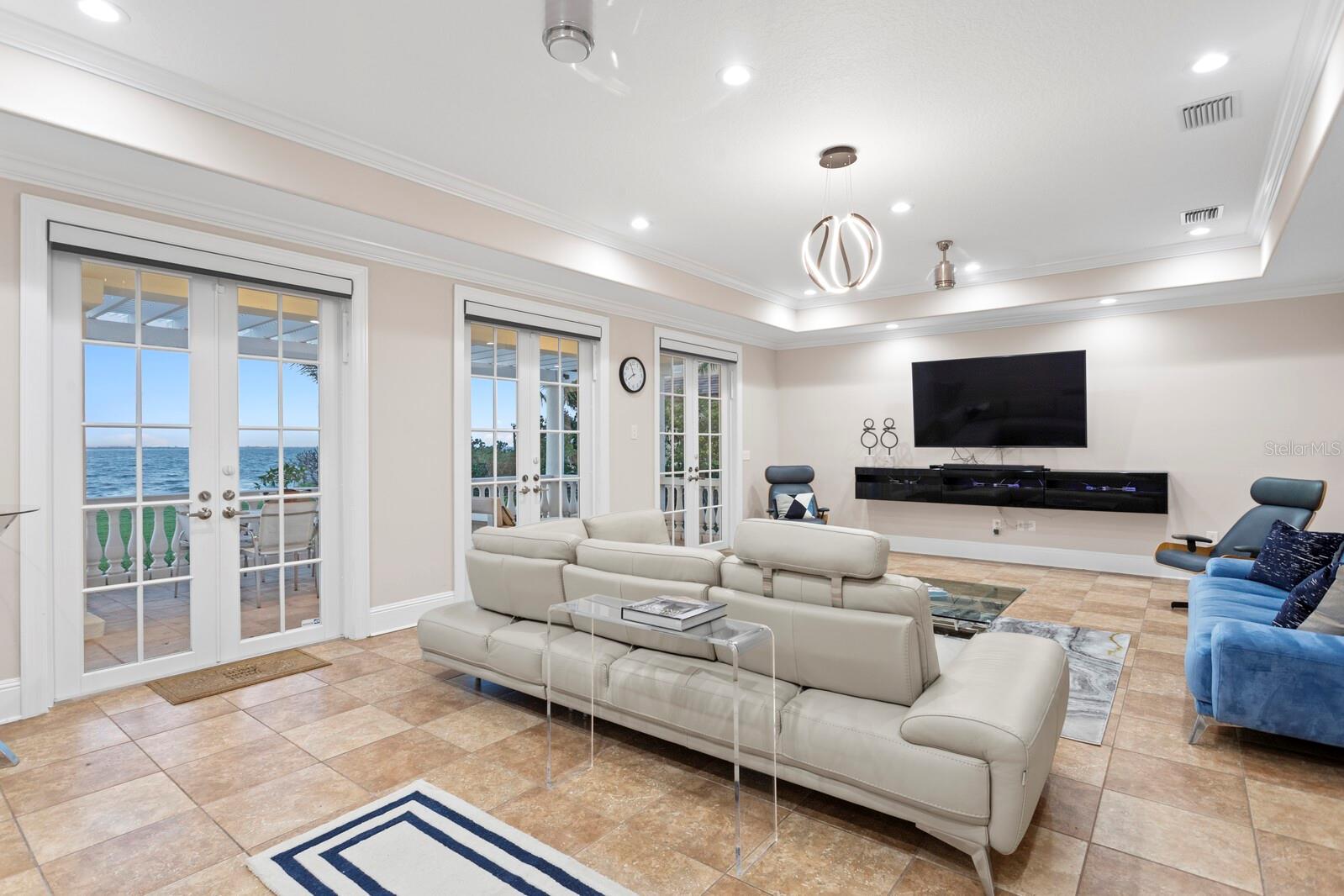 6106 MARBELLA BLVD