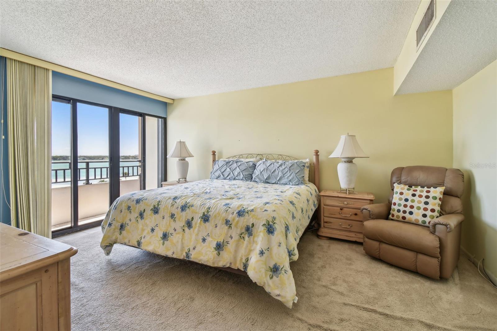 800 S GULFVIEW BLVD #908