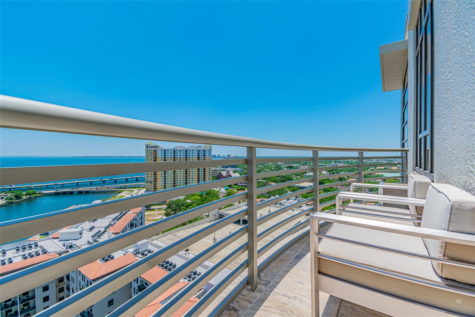 275 BAYSHORE BLVD #1808