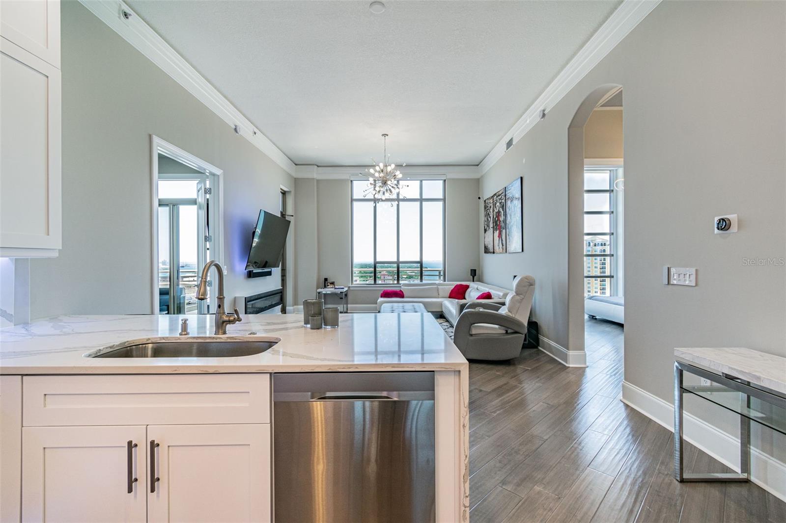 275 BAYSHORE BLVD #1808