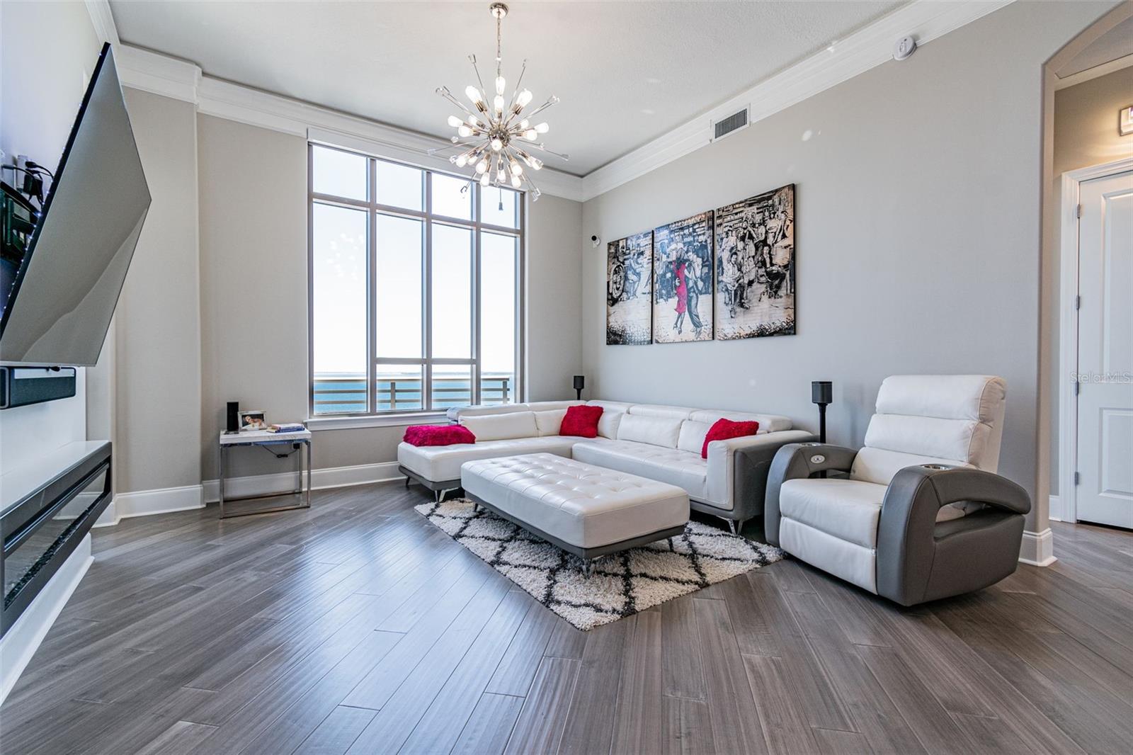 275 BAYSHORE BLVD #1808
