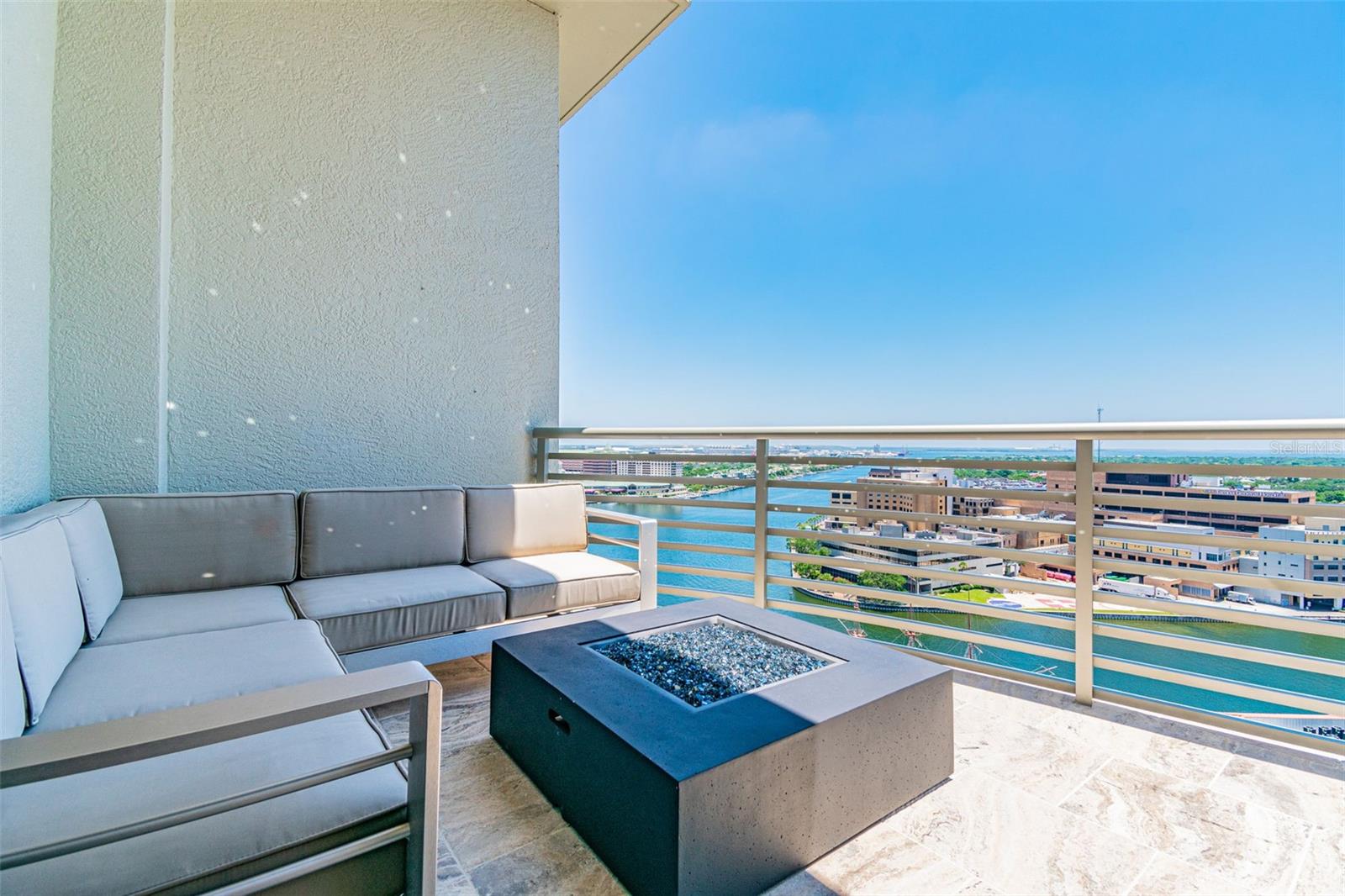 275 BAYSHORE BLVD #1808
