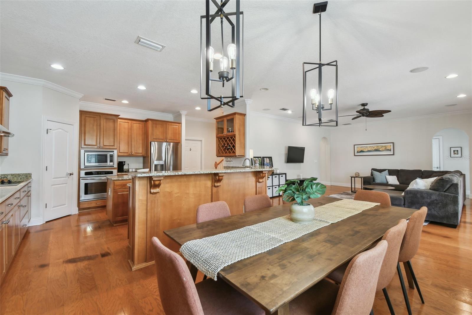 3710 W SAN PEDRO ST