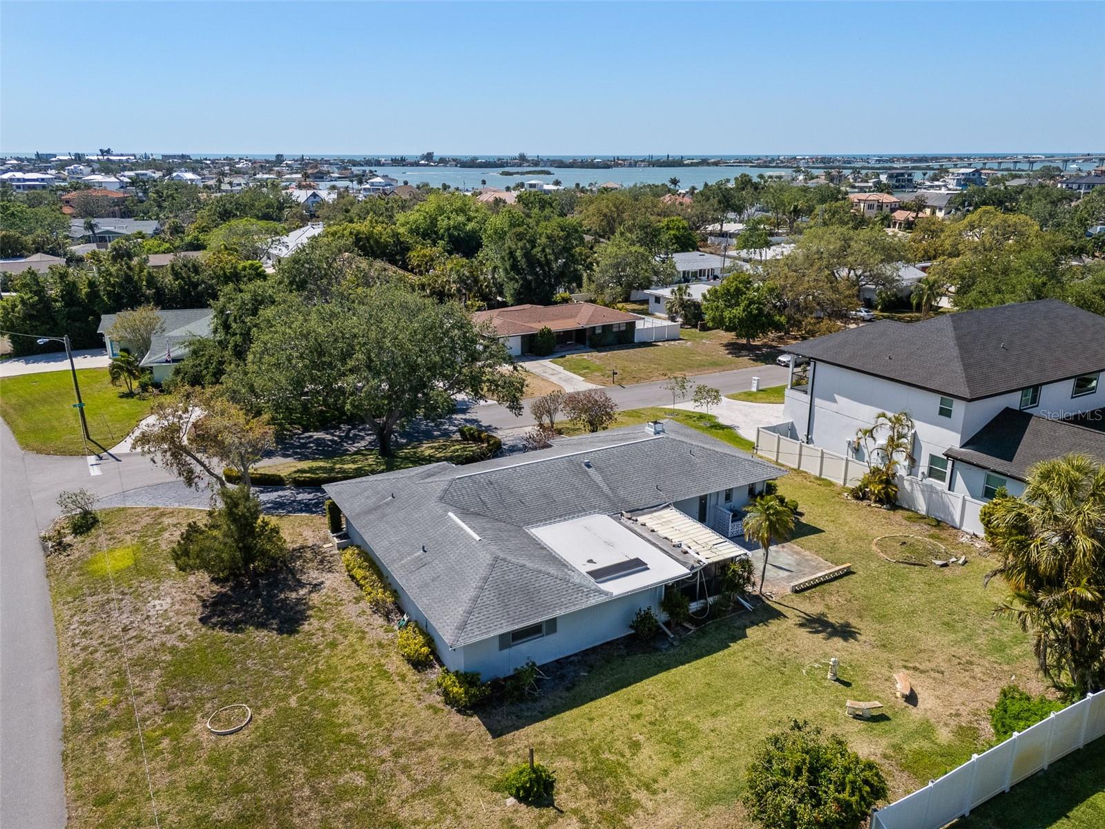 319 CEDAR LN