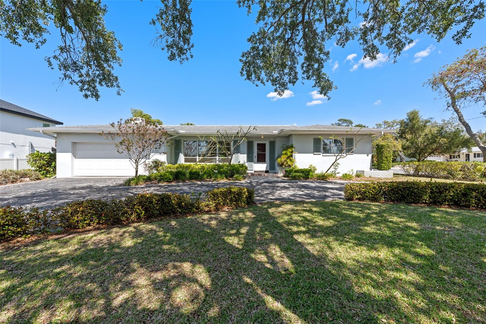319 CEDAR LN