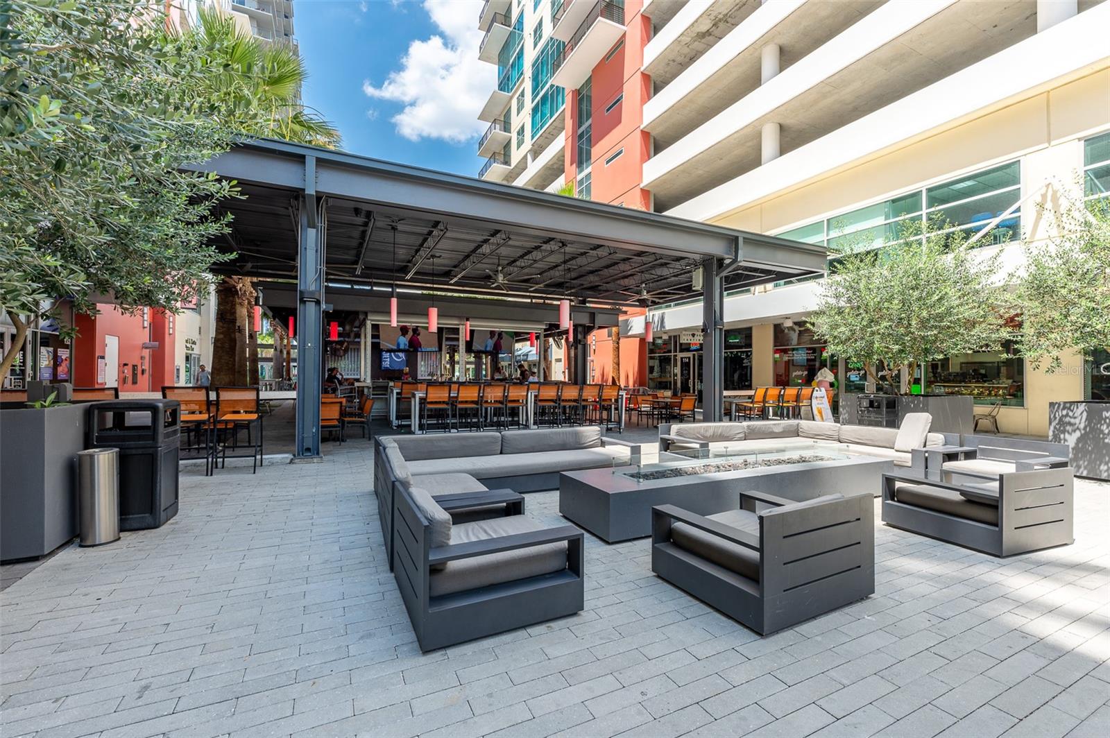 1120 E KENNEDY BLVD #1228