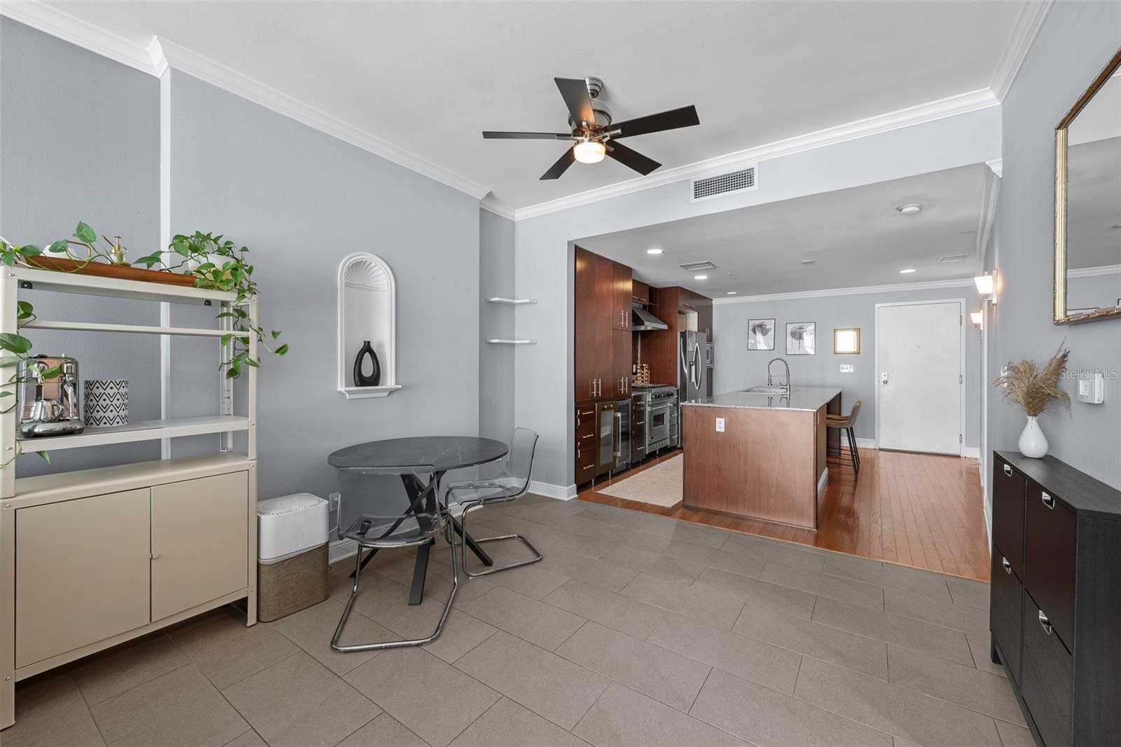 1120 E KENNEDY BLVD #1228