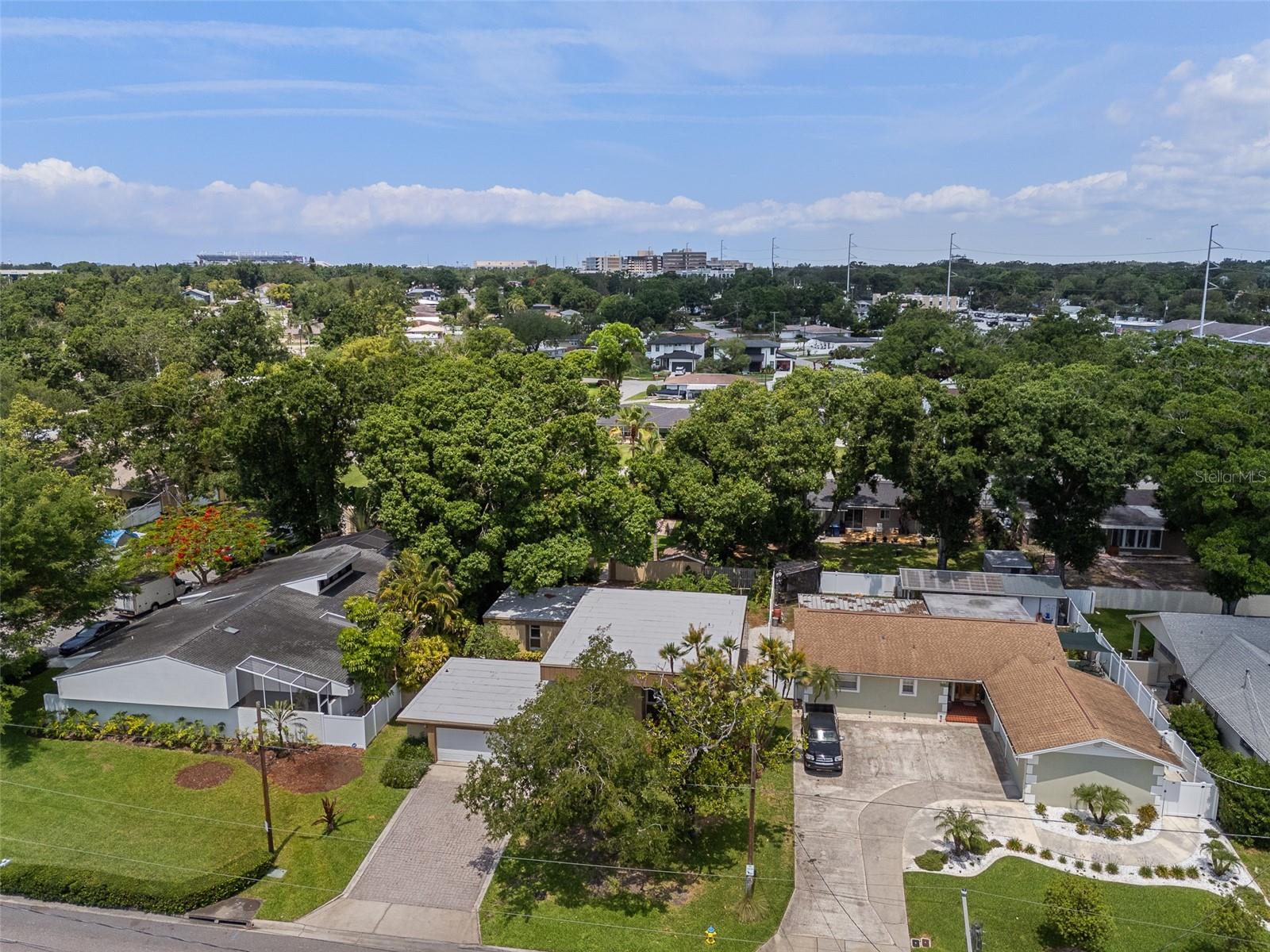 4304 N RIVER VIEW AVE