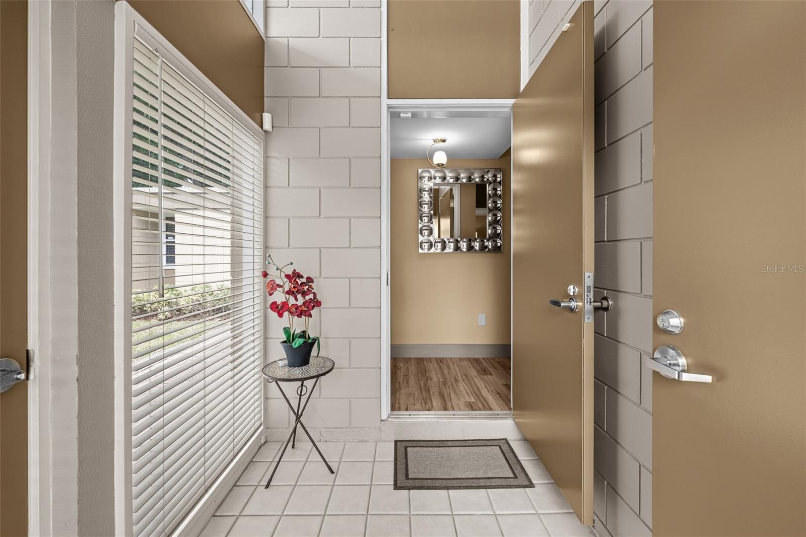 4304 N RIVER VIEW AVE