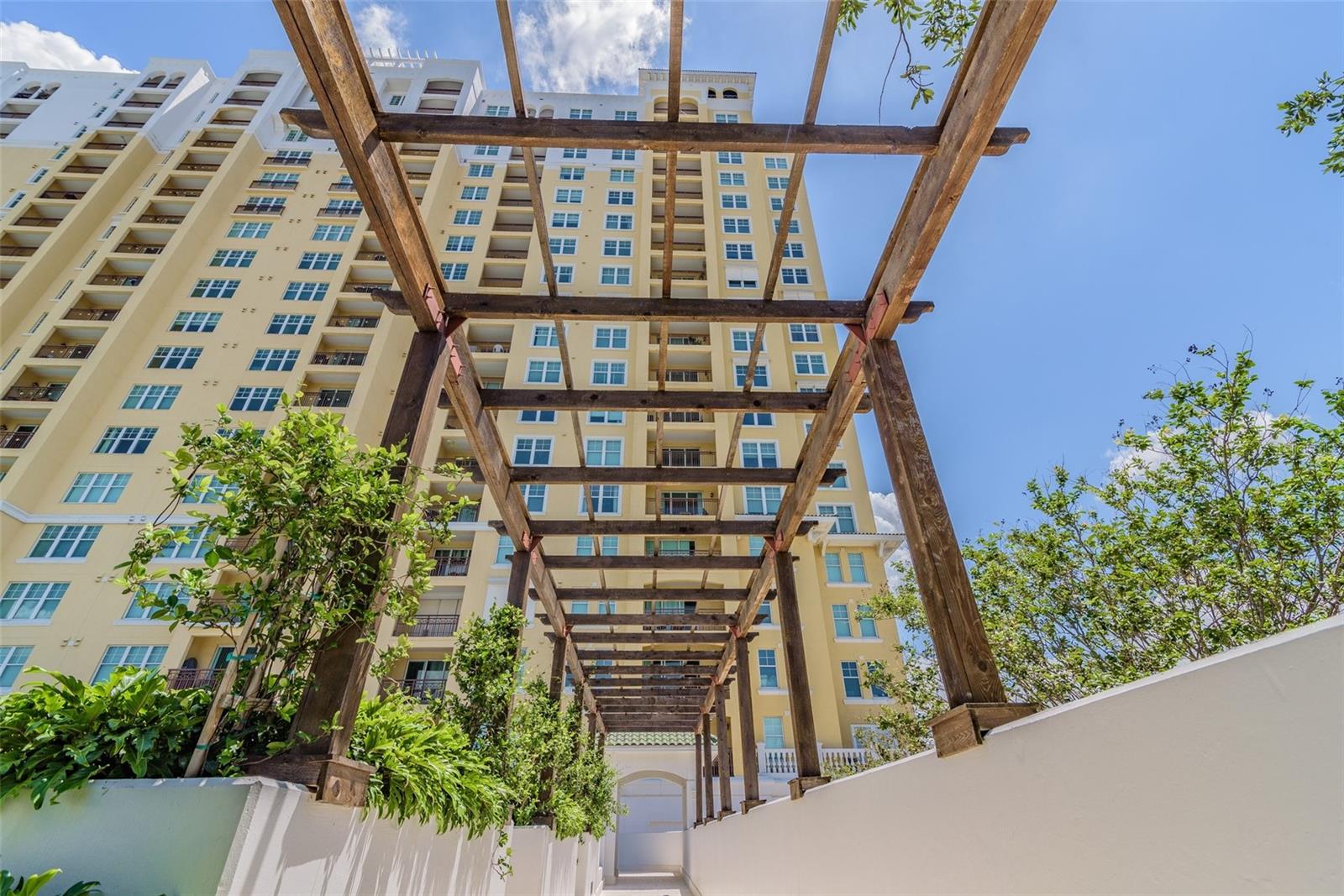 345 BAYSHORE BLVD #307