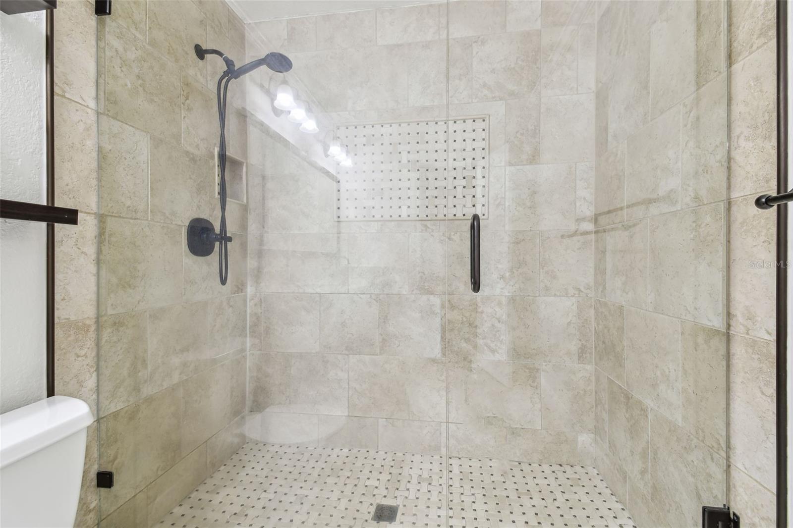 2702 W PAXTON AVE #D