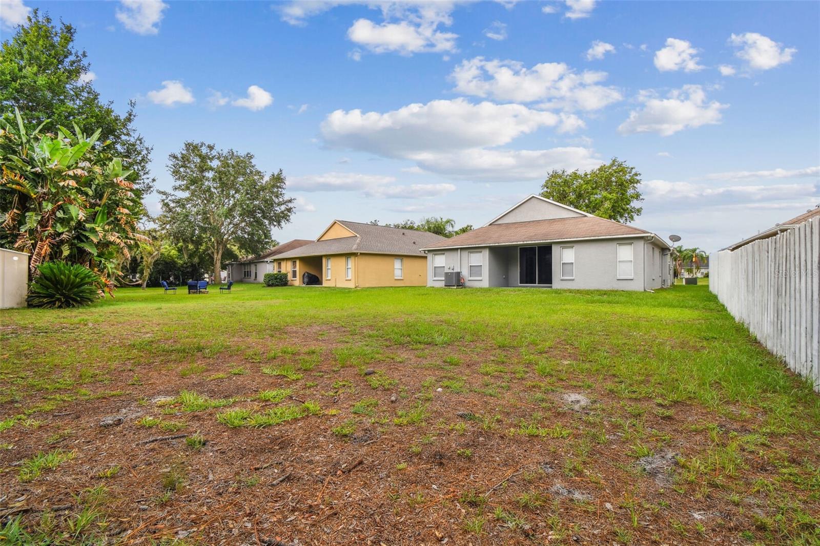 15709 LEATHERLEAF LN