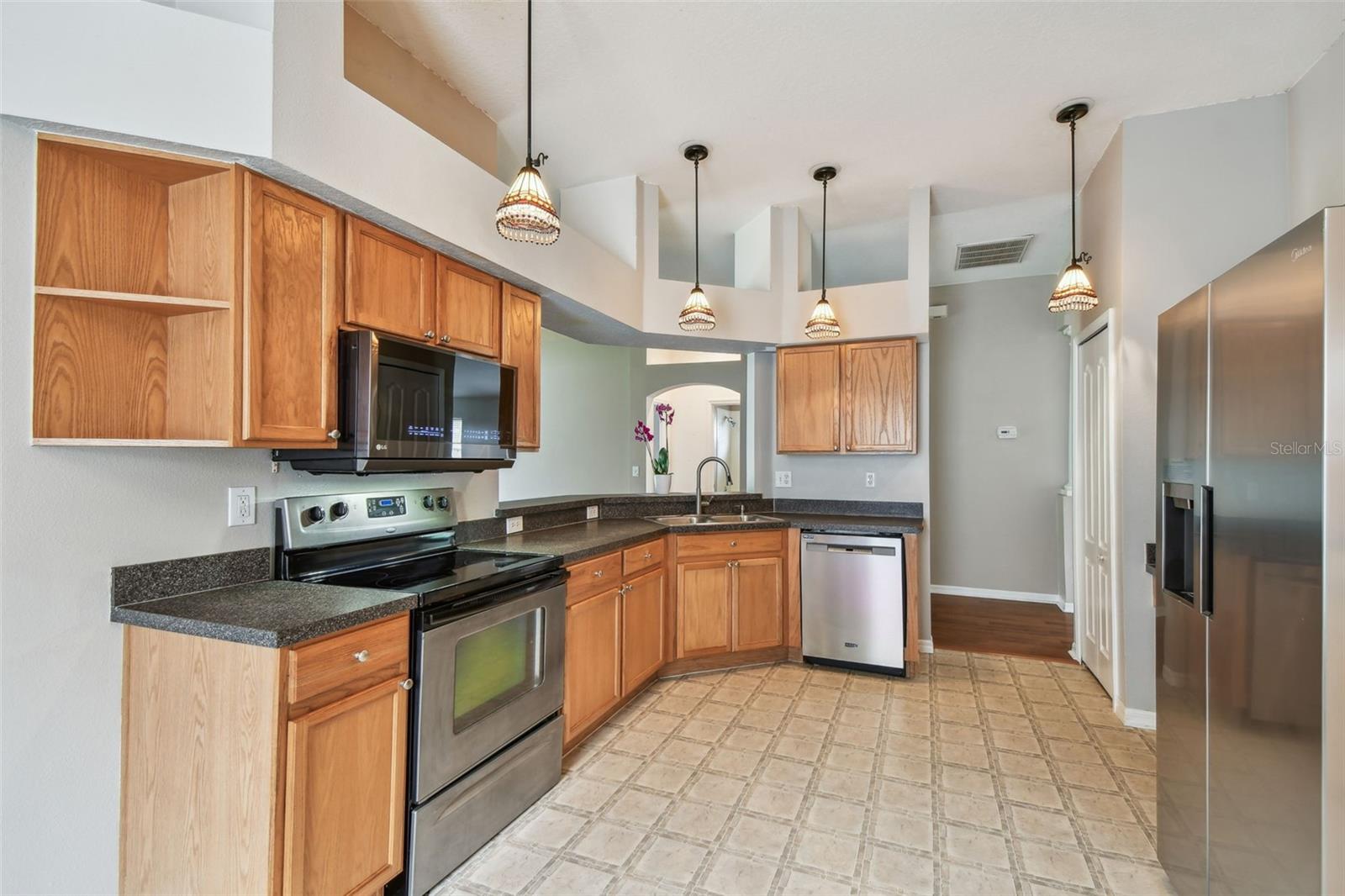 15709 LEATHERLEAF LN