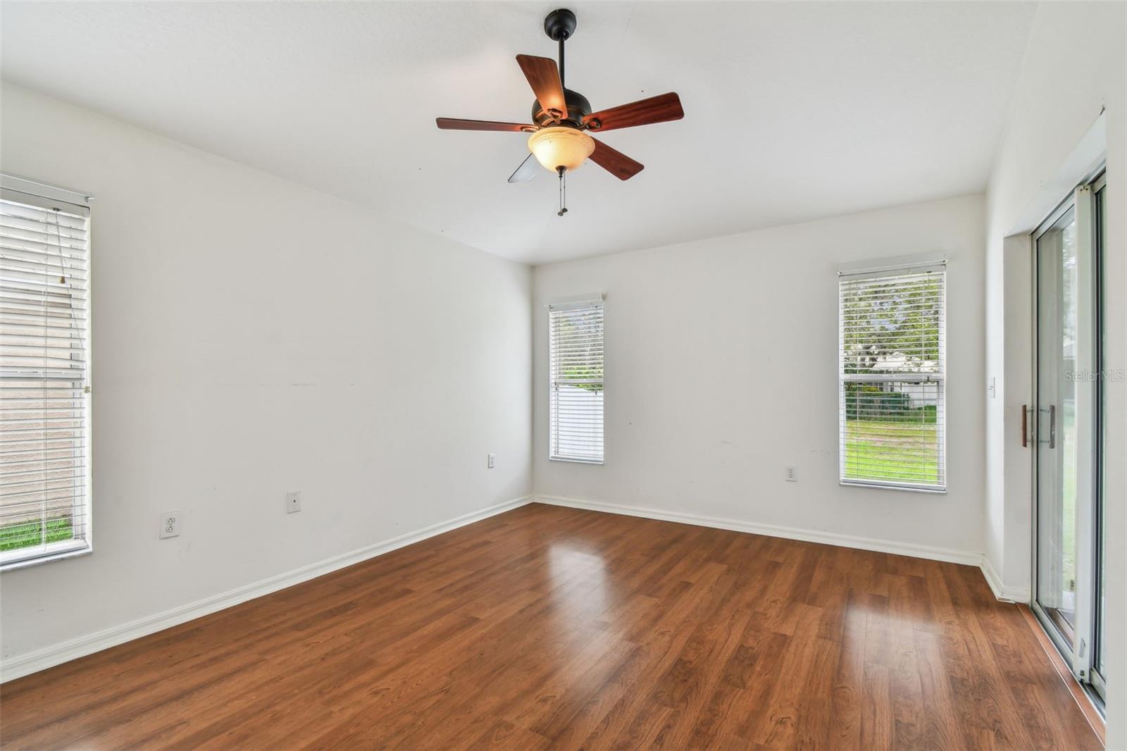 15709 LEATHERLEAF LN