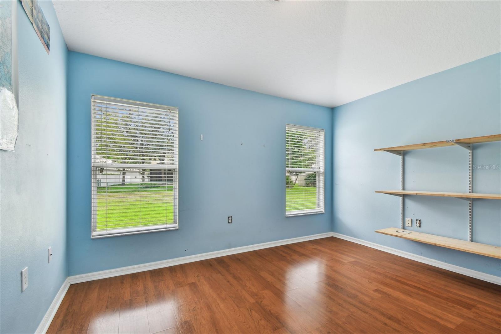 15709 LEATHERLEAF LN